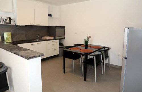 Apolo Apartments - Pool & Garden Retreat - Foto 62