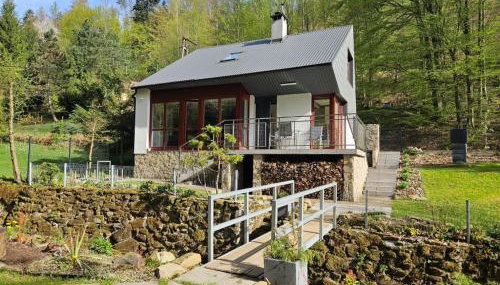 DOMKI w LESIE NAD RZEKĄ - Foto 2, Garden view