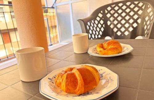 Encantador Muy Céntrico Terraza y AC - Foto 35