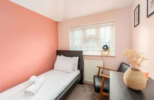 Pass the Keys Stylish Modern 3 bed house with Parking - Foto 15