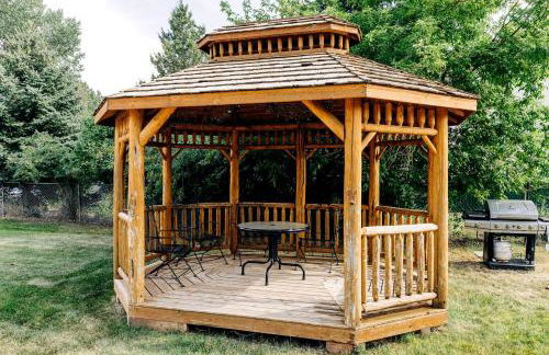 Cozy Cabin Perfect for a Romantic Escape with BBQ in Dayton, Wyoming - Foto 39