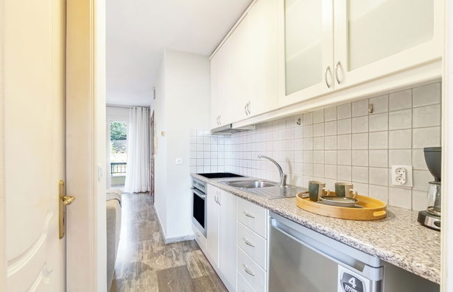 Seaview Portside apartment - Photo 6