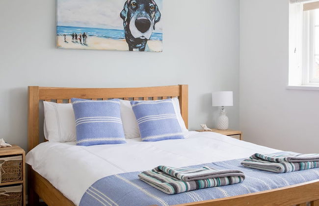 Tranquil Family Retreat 5 min to Beach Garden - Photo 4