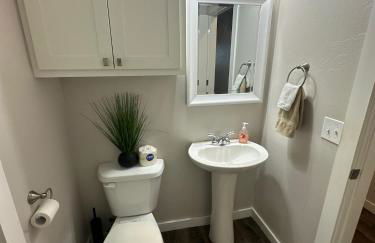 Luxury 3BR Townhome Stay - Foto 12