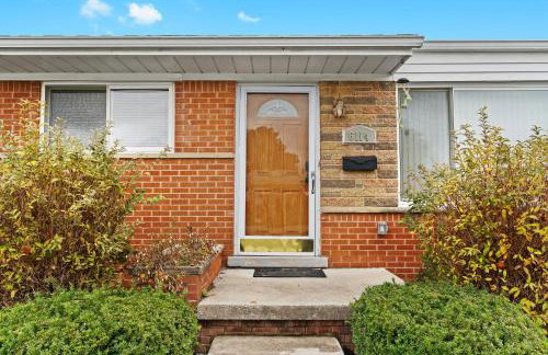 Charming Home Near Target and Parks 2 Bathrooms - Foto 17