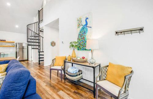 Lakefront Dog-Friendly Home with Kayaks, SUP's, Huge Screened Porch - Photo 7
