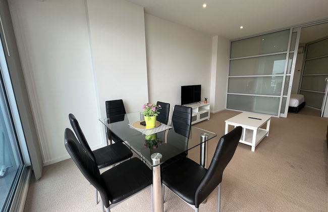 Tasha's Apartments on Morphett - Photo 77