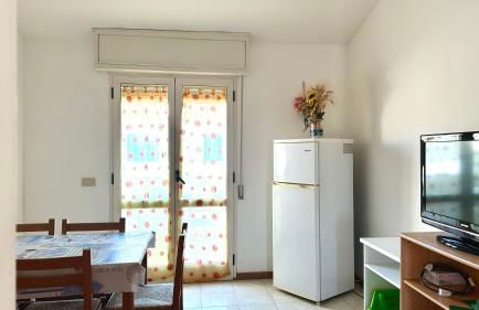 Fano, trilocale con terrazzino a 30mt dal mare - F006 - Foto 5