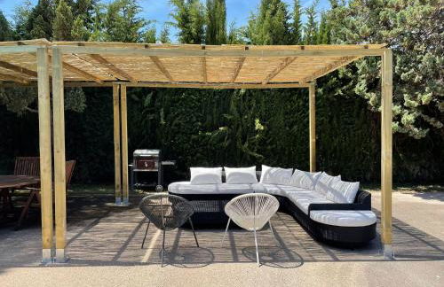 Casa mediterránea con gran jardín y piscina a 500 m de la playa - Foto 67