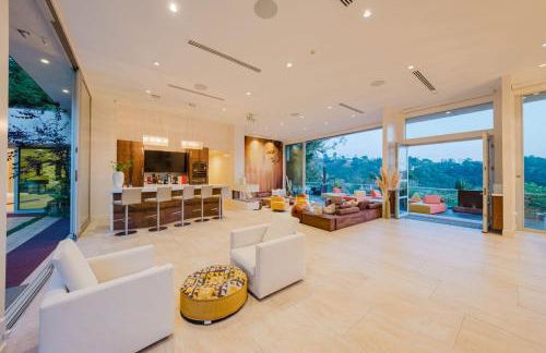 Beverly Hills Ultra Luxury Villa with Pool and Theatre - Foto 28