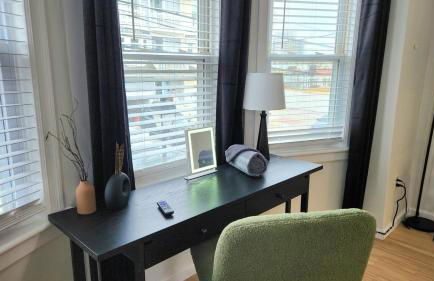 The Row House- Modern, Stylish and Newly Updated! - Foto 5