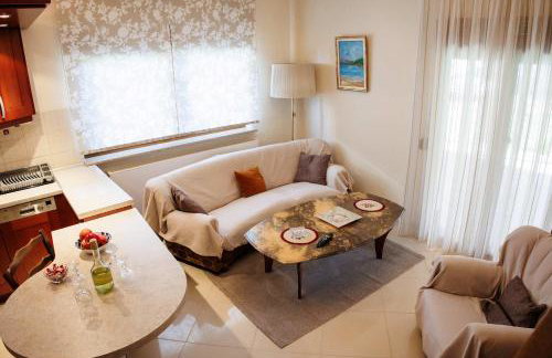 Anastasia's Kastoria Cozy Modern Garden Retreat - Foto 8