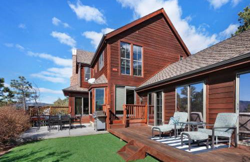 Expansive Monument Home Hot Tub and Mountain Views! - Foto 35