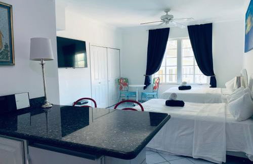 Beachfront Ocean Dr white sand paradise SoBe 311 - Foto 21