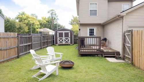 LUX - Downtown Oasis - Pool Table! Free Parking! - Foto 2