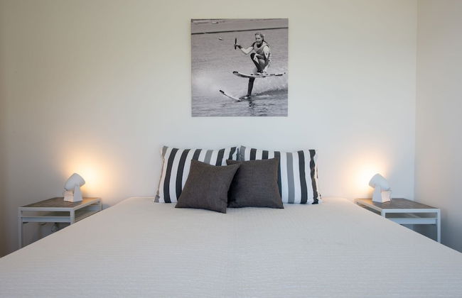 Exclusive Apartment on the Ground Floor Directly Located on the Water - Foto 8