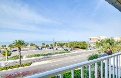 Walk to Madeira Beach Coastal Condo with Balcony - Photo 19