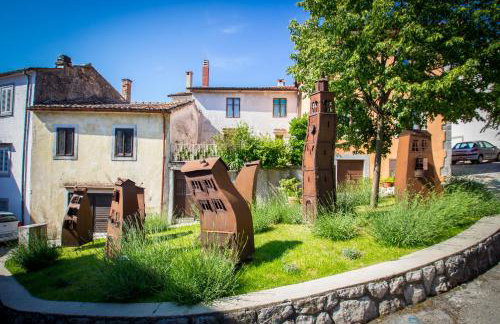 Apartments Villa Kastav in Old town center with sea view and parking - Photo 60