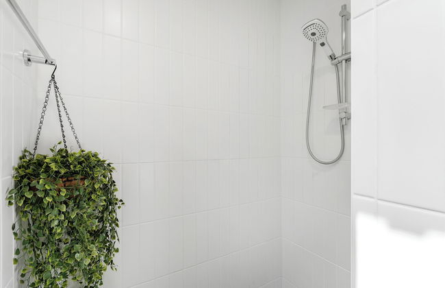 1 Bedroom Modern Townhouse in Casuarina - Photo 9