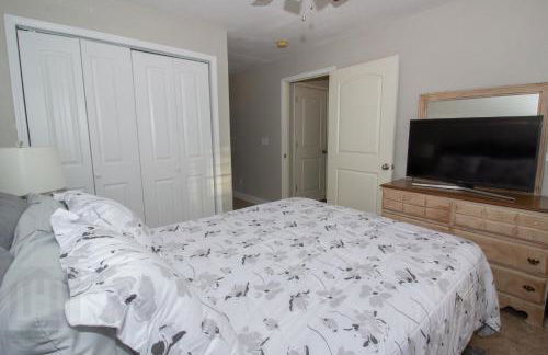 Lafayette's Landing near Fort Wood - Foto 20