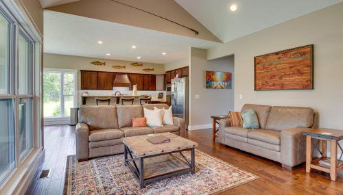 Flippin Home with Deck and Grill Steps to White River - Foto 4