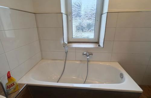 Exklusives Work and Stay Apartment Nähe Olpe, Attendorn und Finnentrop 3 Schlafzimmer 6 betten , Küche, Bad - Foto 17