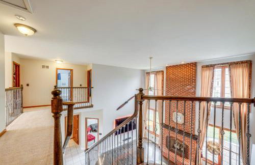 In-Home Theater Modern Naperville Vacation Rental - Foto 17