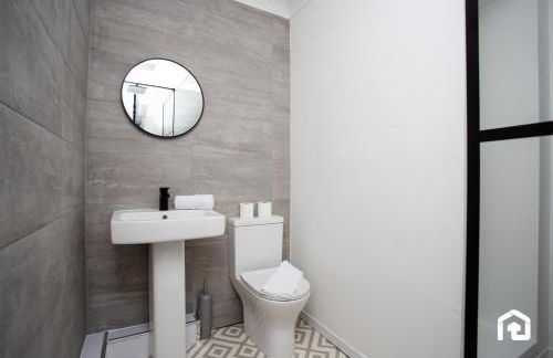 Modern 3-Bedroom Retreat - Foto 17