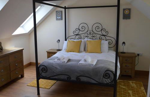 The Farmhouse at Williamscraig Holiday Cottages - Photo 5