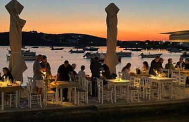 Ippocampos Seaside Serenity - Unwind at Paros Poolside Retreats - Photo 33