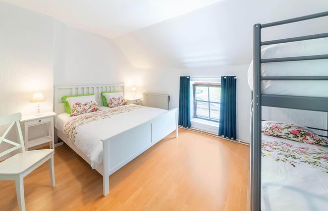 Theux Farmhouse With Garden - Photo 12