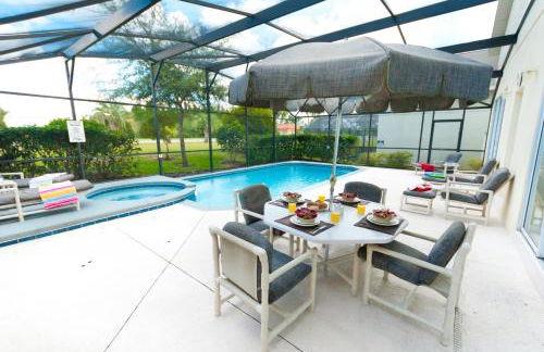 Luxury 5 Bedroom Villa with Secluded Pool/Spa in Glenbrook community near Orlando - Foto 6