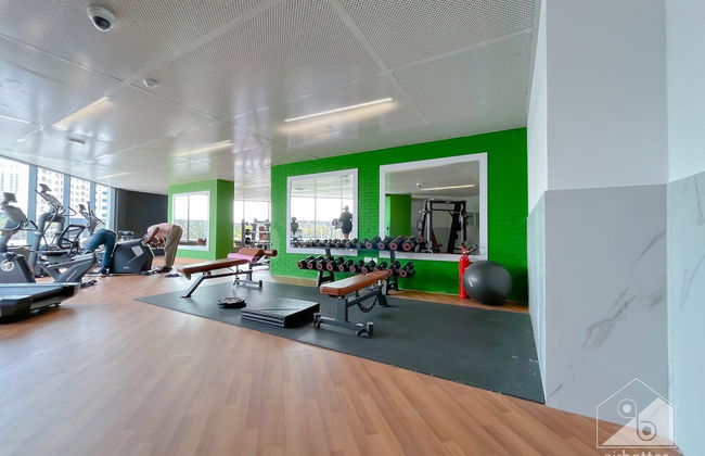 Luxury 1B With Balcony in Blue Wave Tower Dubai - Photo 23