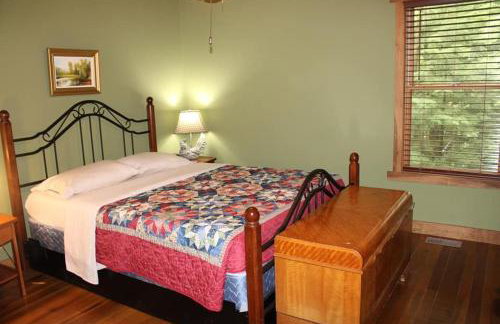 Hemlock Hideaway - Foto 14