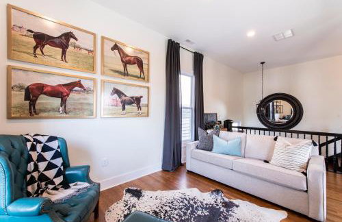 Bourbon Suites -Foodies -Bourbon -2 Living Rooms - Foto 26