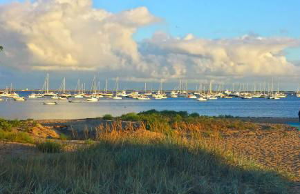 Waterfront with Private Beach Stunning Views - Foto 23