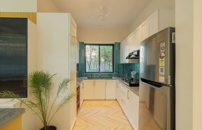 ELIVAAS Laguna Camellia | Luxe 4 BHK Villa Near Popular Beaches with Private Pool - Photo 41