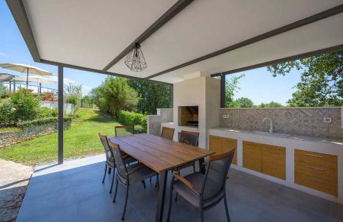 Villa Eufemia near Poreč with large garden and outdoor playground for kids - Foto 19