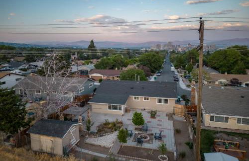 MtnCity Views 4BR Firepit FamilyRetreat NearUNR - Foto 47