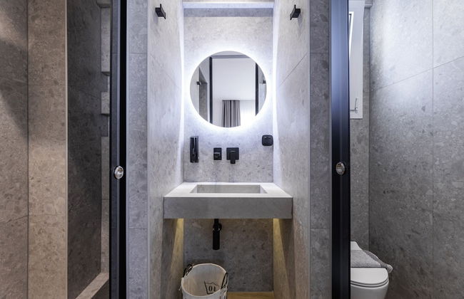 Kentro Luxury Suites - Photo 42