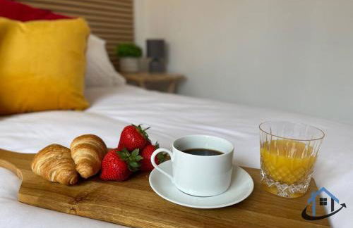 Petham Cottage Stanwick 2 bed sleeps 6 - Photo 4