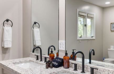 Amber Refresh by Avantstay Pool and Hot Tub - Foto 49