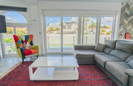 Modern Detached 4 Bed 3 Bath Villa with private pool close to all amenities - Foto 9