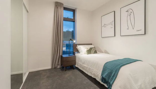 Premium Brand New Central Apt - Carpark - Photo 4, Room