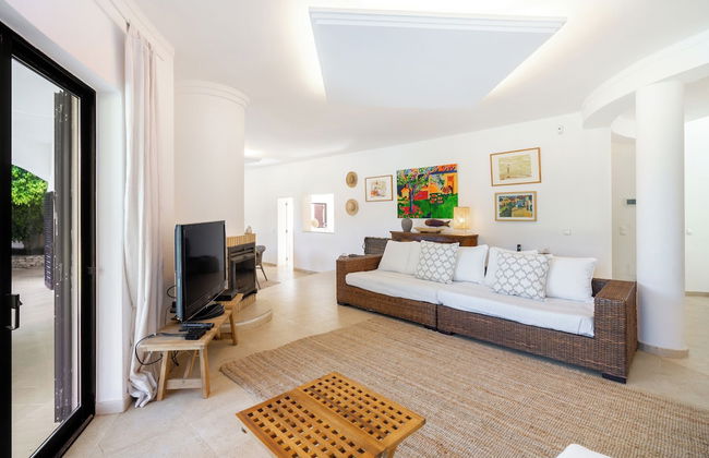 Luxury Private Family Villa W/ S-Pool Ac & Parking - Foto 19