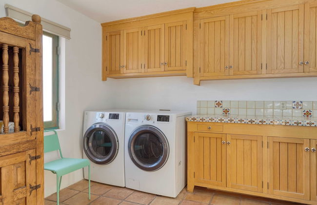 The Pond Estate by Avantstay Maximalist Designer Compound w/ 2 Casitas, Indoor + Outdoor Pools, Tennis Court, & Gorgeous Mountain Views 12k Sqft - Foto 61