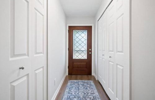 Spacious and Luxury Designed Ranch with Game Room - Foto 28