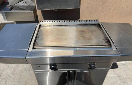 Hillside view with hot tub! - Foto 26