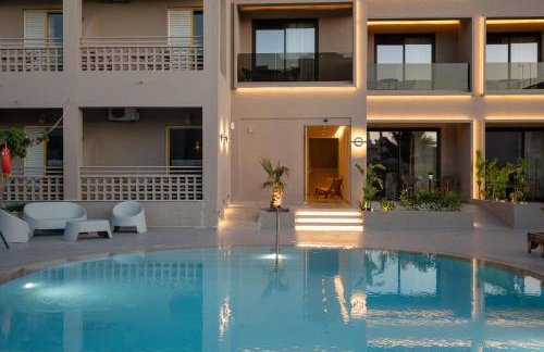 Stella Maria Hotel & Suites - Photo 10