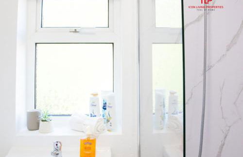 Spacious 7-Bed Home for Contractors & Families in St Helens - Foto 7